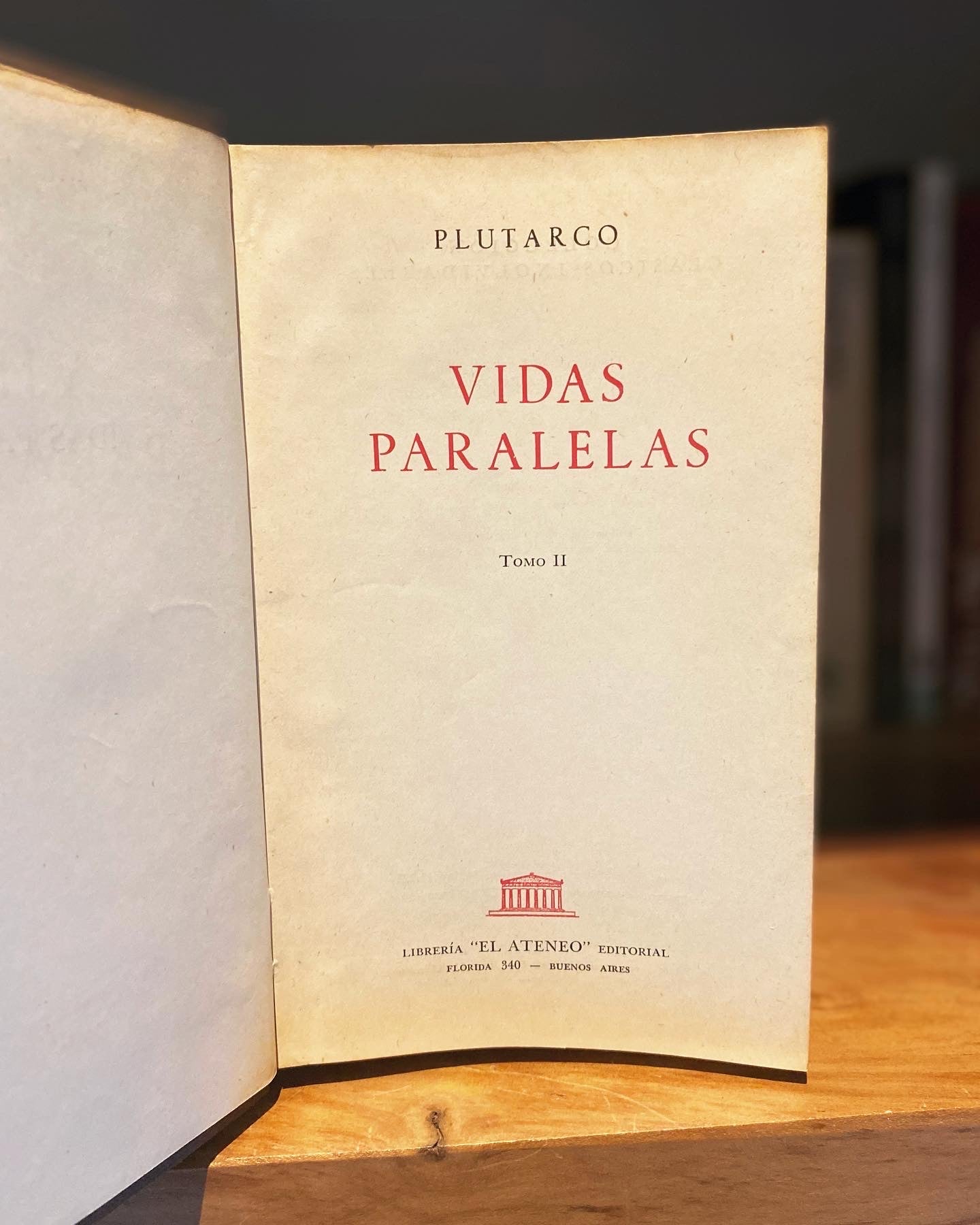 Vidas Paralelas, Plutarco – Biblioteca De Conocimiento